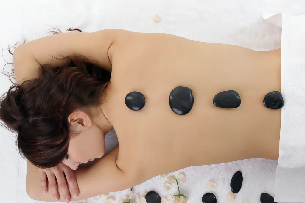 Formation au massage pierres chaudes sur genève en présentiel
